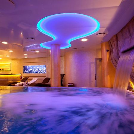 Hotel Ambiente Wellness & Spa Карловы Вары Экстерьер фото