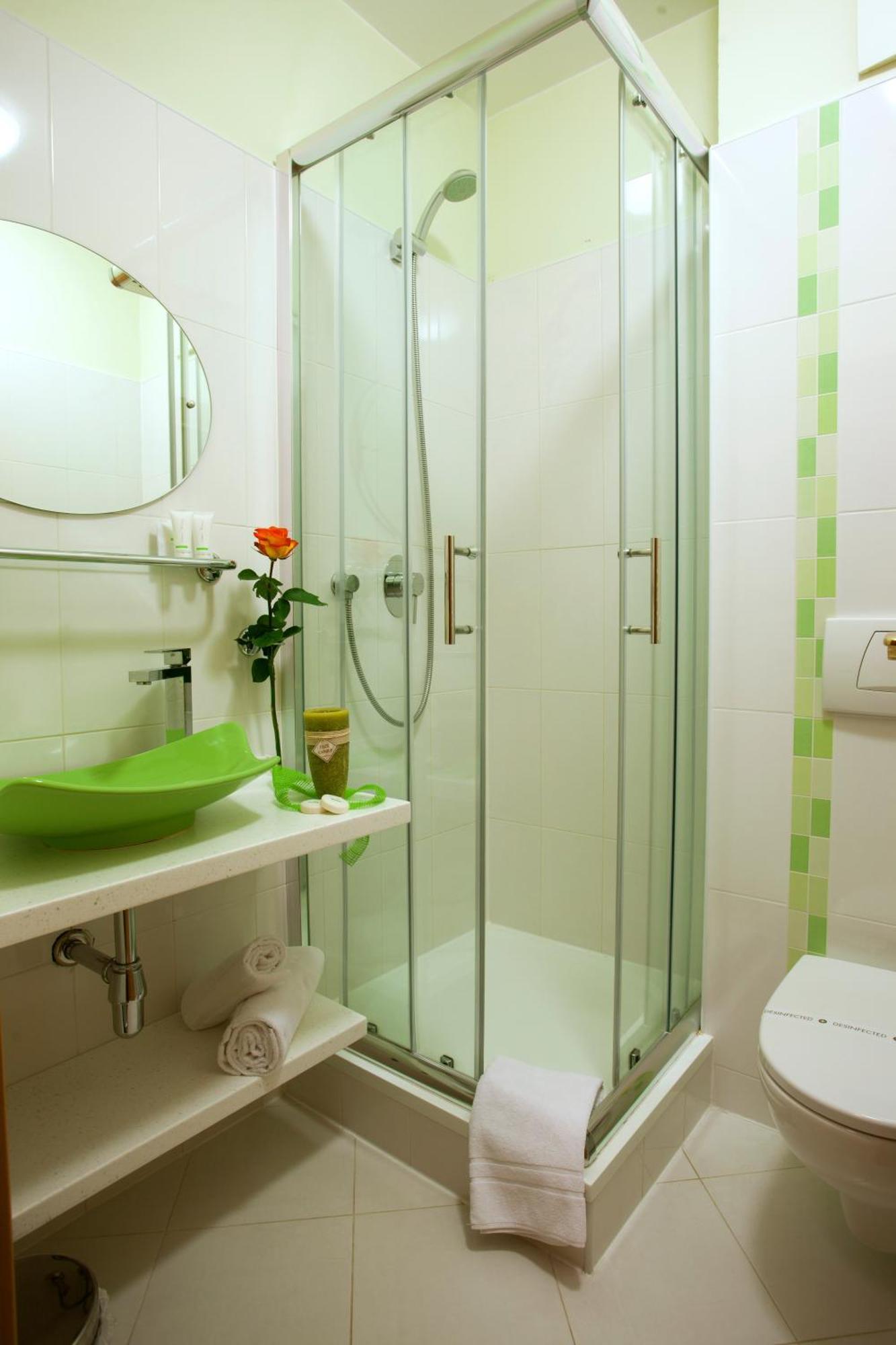 Hotel Ambiente Wellness & Spa Карловы Вары Экстерьер фото