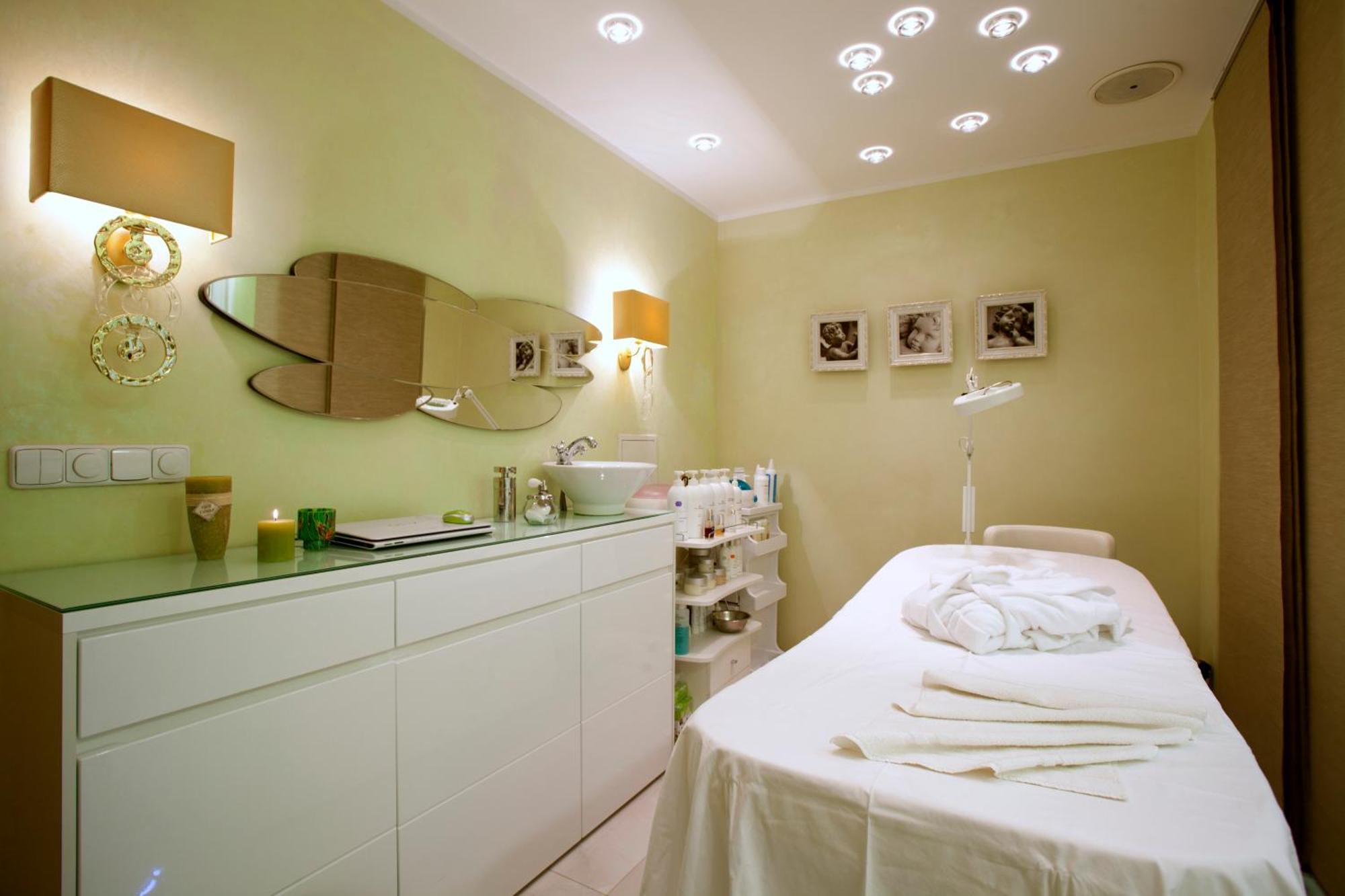 Hotel Ambiente Wellness & Spa Карловы Вары Экстерьер фото